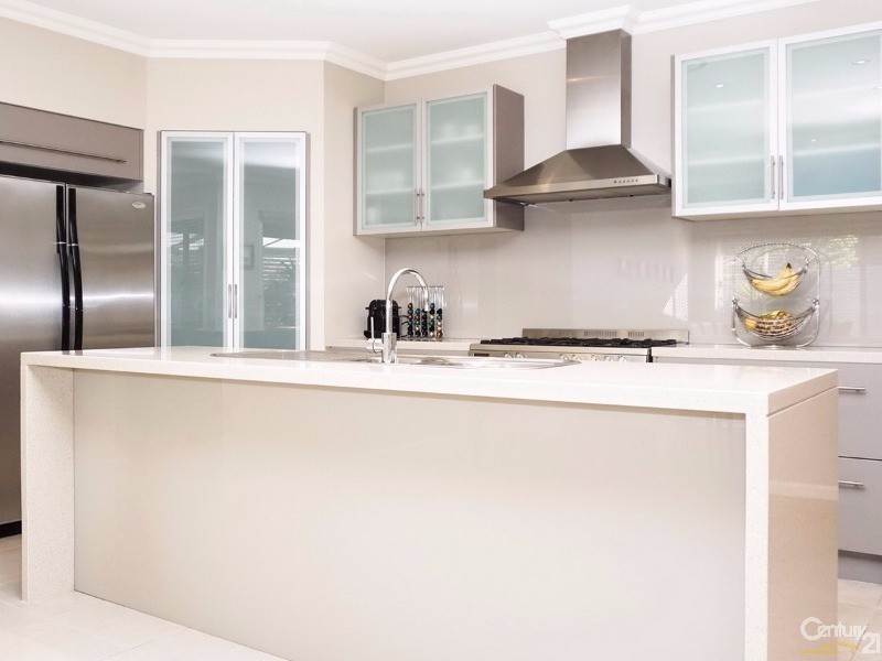 28 Springthorpe Way, Castle Hill NSW 2154