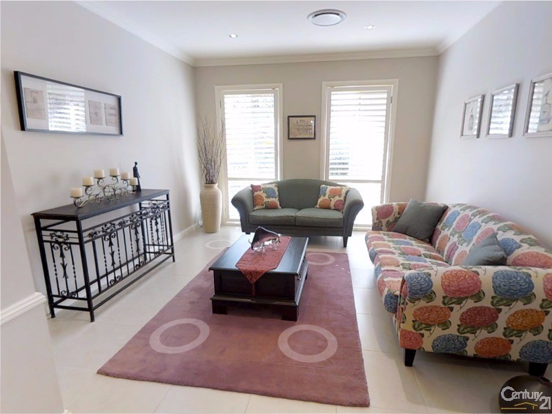 28 Springthorpe Way, Castle Hill NSW 2154