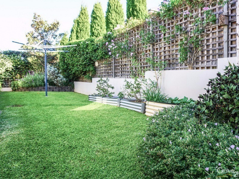 28 Springthorpe Way, Castle Hill NSW 2154