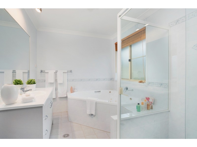 7 Grovewood Place, Castle Hill NSW 2154