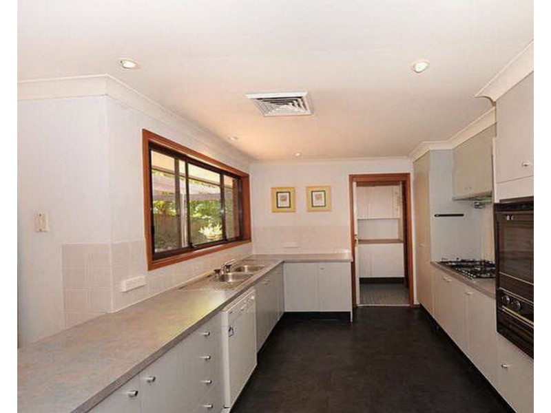 17 Hancock Drive, Cherrybrook NSW 2126