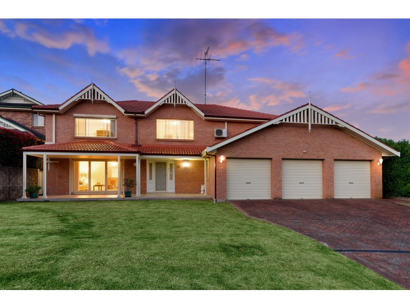 18 Tawmii Place, Castle Hill NSW 2154