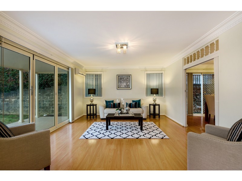 18 Tawmii Place, Castle Hill NSW 2154