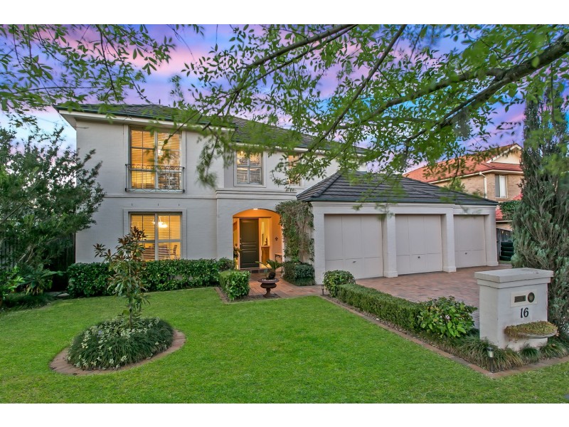 16 Iwan Place, Beaumont Hills NSW 2155
