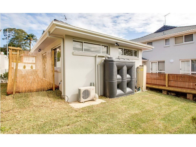 1A Lyneham Place, West Pennant Hills NSW 2125