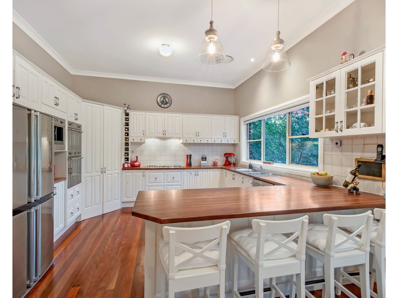 5 Gumleaf Place, West Pennant Hills NSW 2125