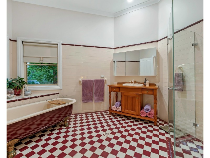 5 Gumleaf Place, West Pennant Hills NSW 2125