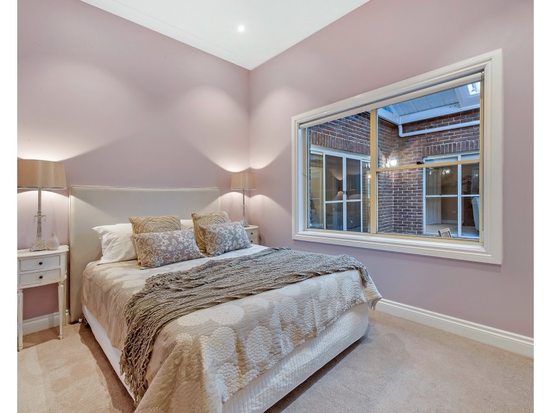 5 Gumleaf Place, West Pennant Hills NSW 2125