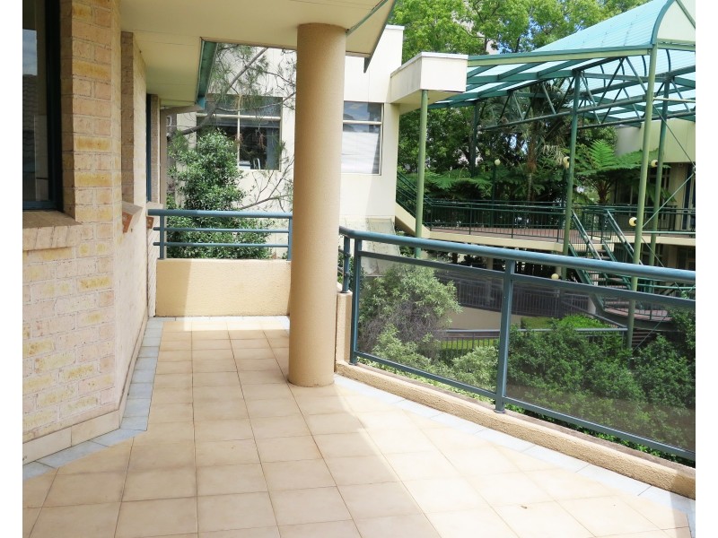 8/9-15 Lloyds Ave, Carlingford NSW 2118