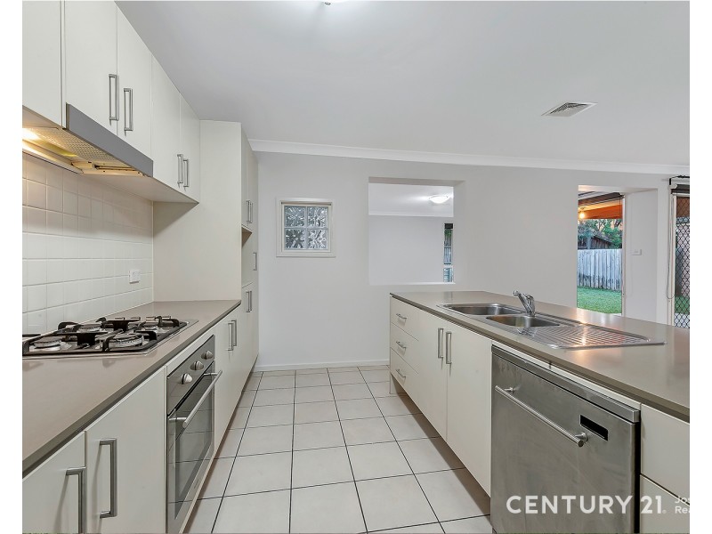 90 Phoenix Avenue, Beaumont Hills NSW 2155