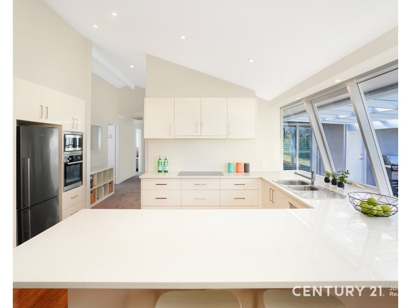 18 Gray Spence Crescent, West Pennant Hills NSW 2125