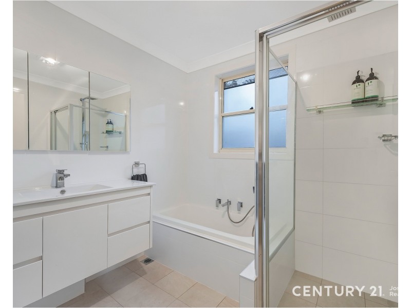 4B Neptune Place, West Pennant Hills NSW 2125