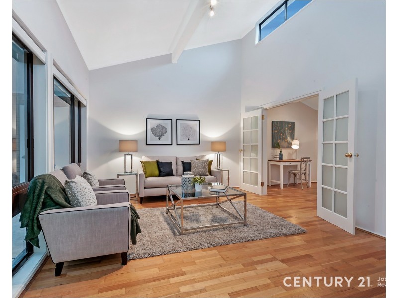 10 Tamarisk Crescent, Cherrybrook NSW 2126