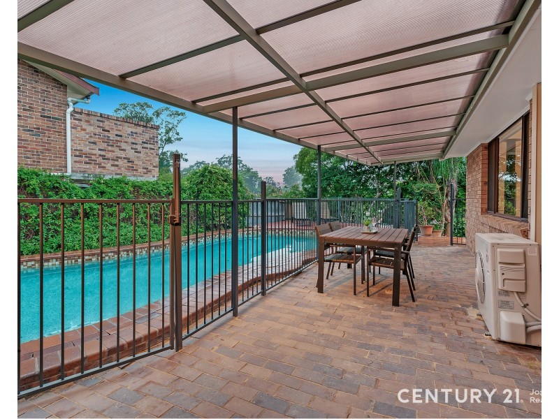 10 Tamarisk Crescent, Cherrybrook NSW 2126