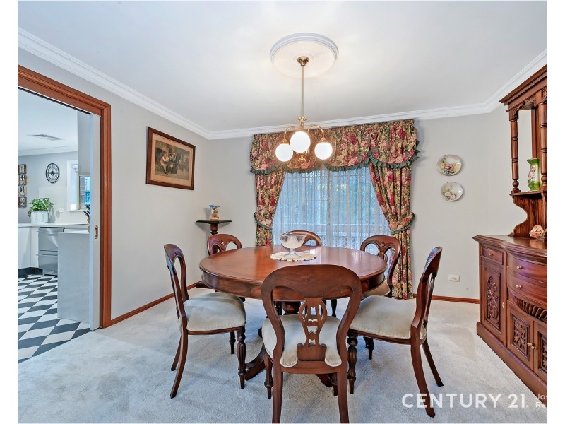 1 Dinmore Place, Castle Hill NSW 2154