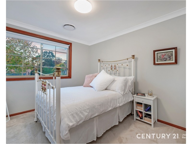 1 Dinmore Place, Castle Hill NSW 2154