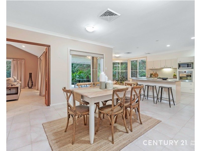 32 Thomas Wilkinson Avenue, Dural NSW 2158