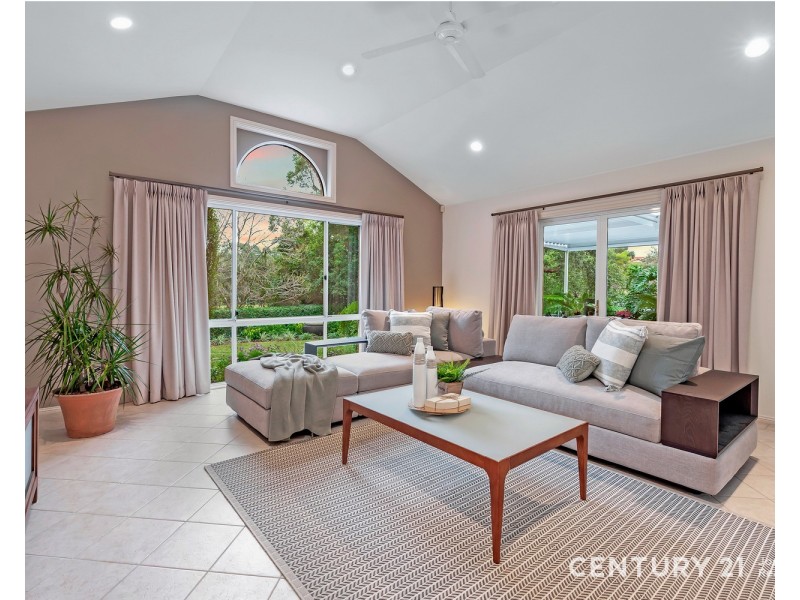 32 Thomas Wilkinson Avenue, Dural NSW 2158