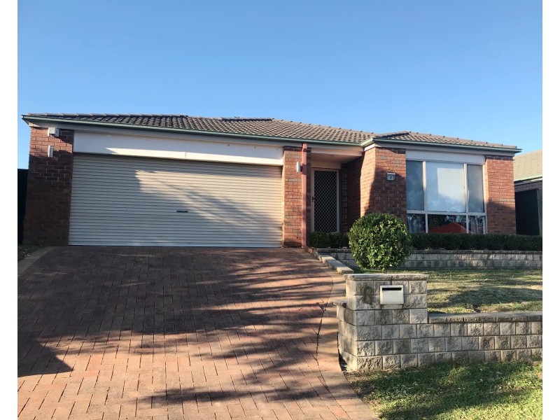 8 Dakota Court, Stanhope Gardens NSW 2768