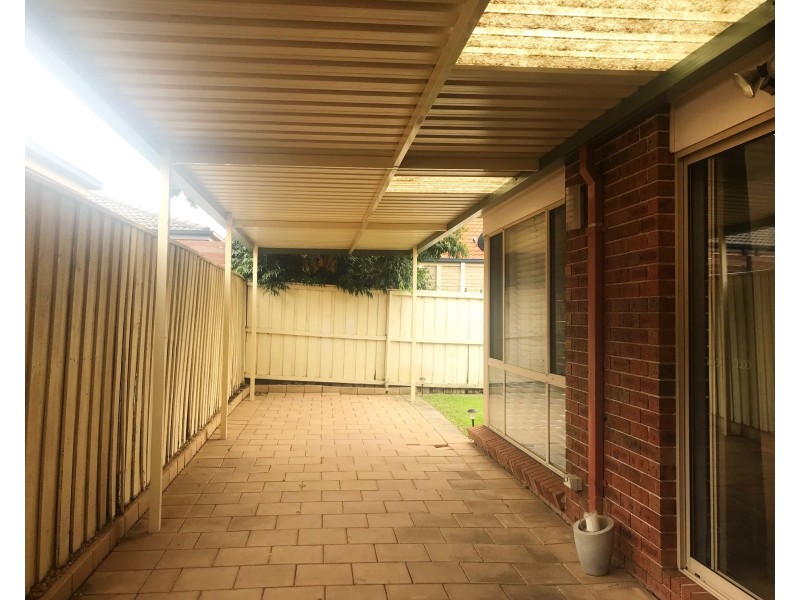 8 Dakota Court, Stanhope Gardens NSW 2768