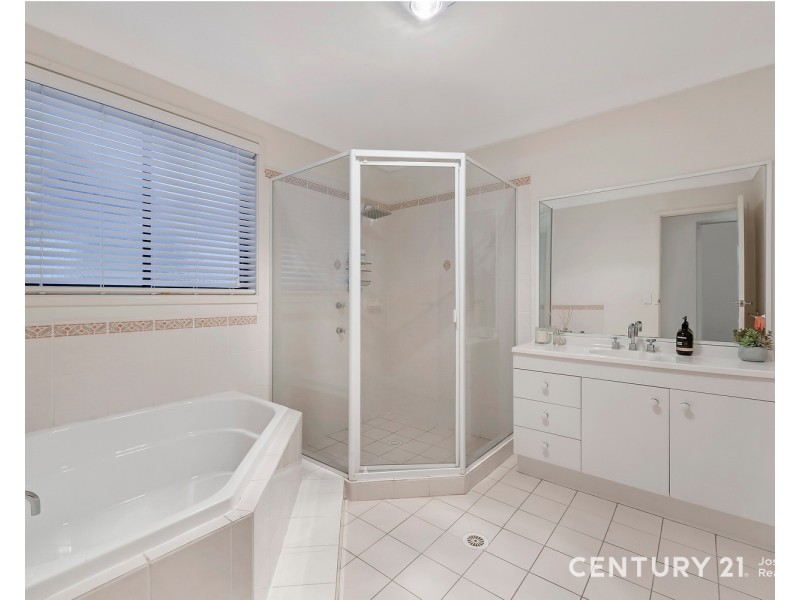 12 Autumn Leaf Grove, Cherrybrook NSW 2126