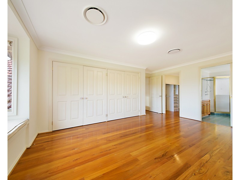 8 Daintree Place, Dural NSW 2158