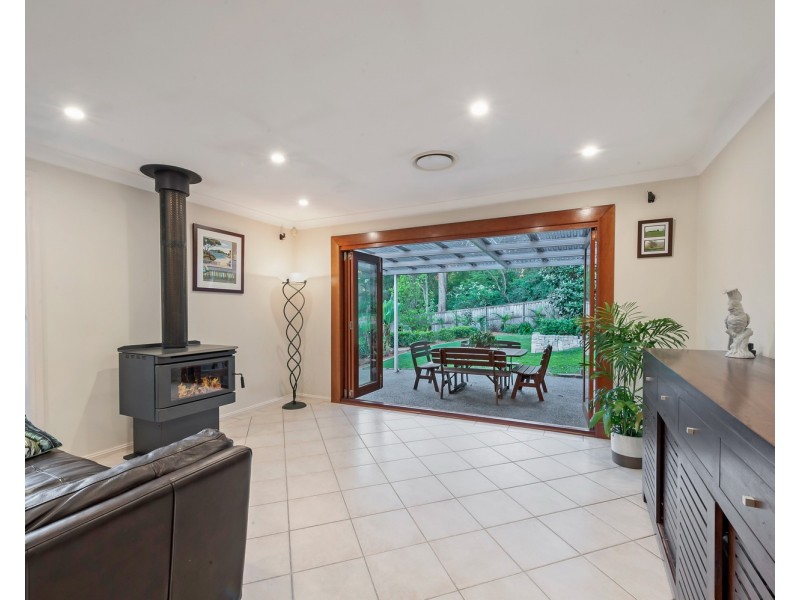 8 Lockyer Close, Dural NSW 2158