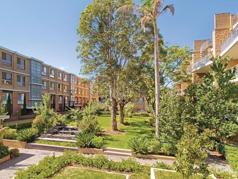 59/33-39 Sherwin Avenue, Castle Hill NSW 2154