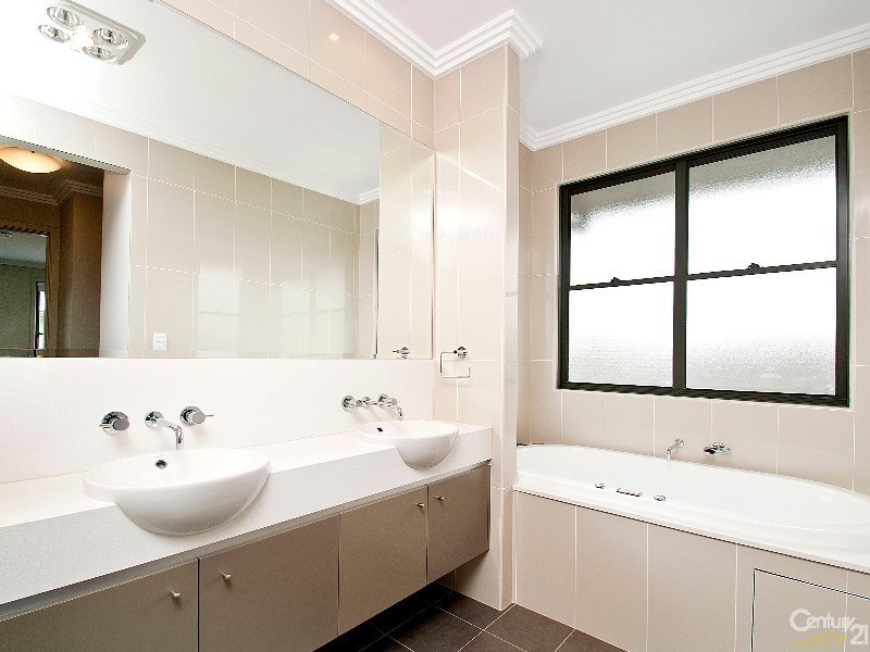 3 Macarthur Ridge Way, Bella Vista NSW 2153