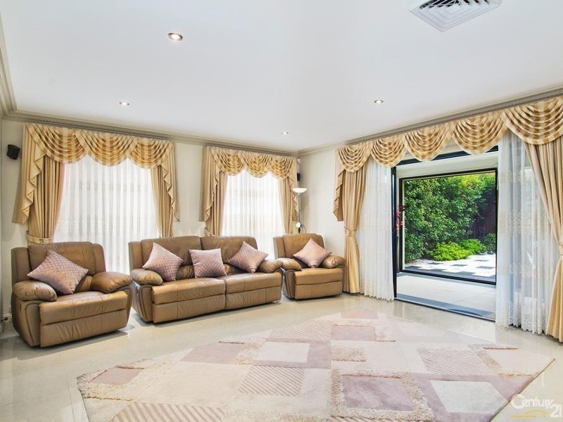 2 Kentridge Place, Bella Vista NSW 2153