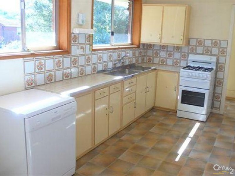 6 Rhonda Avenue, Frenchs Forest NSW 2086