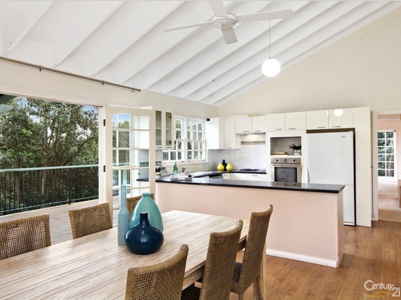 11 Riviera Avenue, Avalon Beach NSW 2107