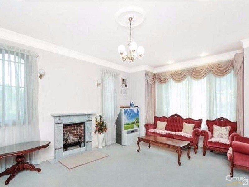 17 Coonara Avenue, West Pennant Hills NSW 2125