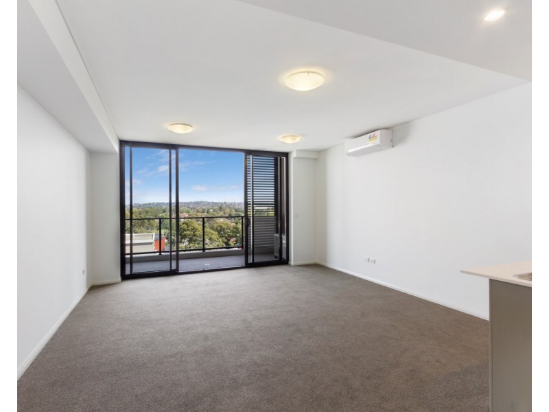 E7061/2E Porter Street, Meadowbank NSW 2114