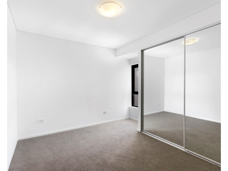 E7061/2E Porter Street, Meadowbank NSW 2114