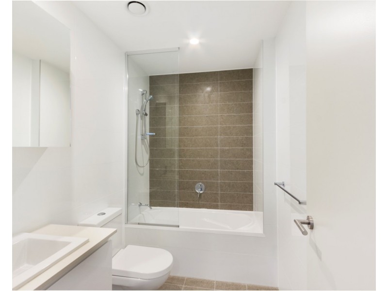 E7061/2E Porter Street, Meadowbank NSW 2114