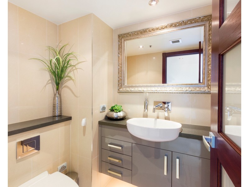 H107 2 Quay St, Sydney NSW 2000