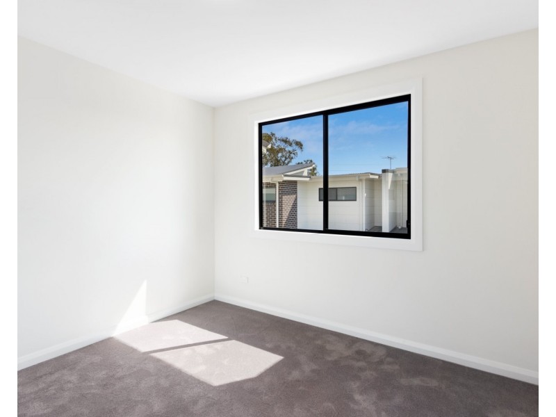 6 Crammond Blvd, Caringbah NSW 2229