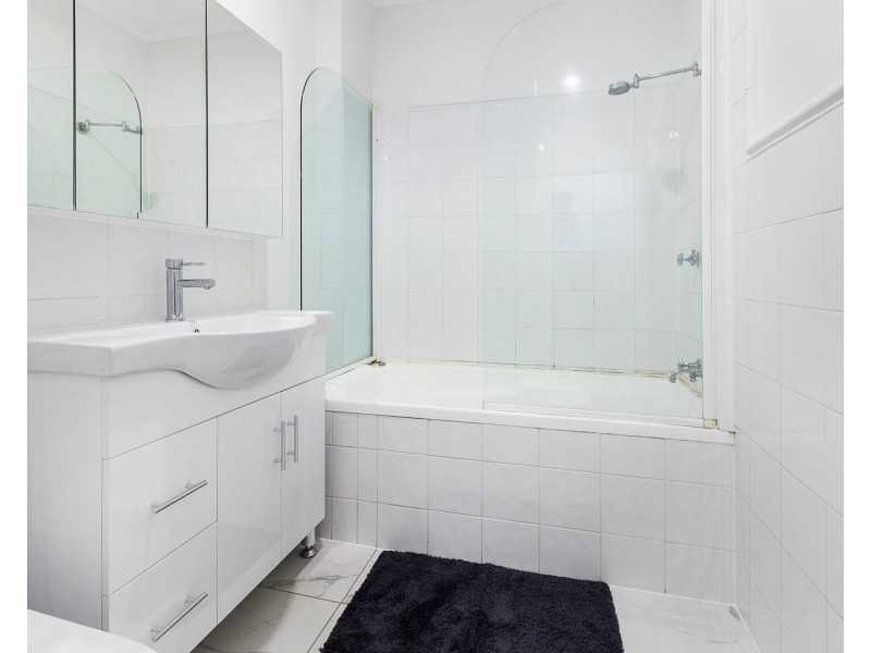 17/230 Elizabeth St, Surry Hills NSW 2010