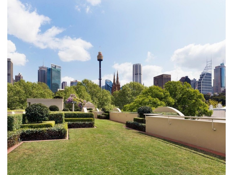 27/63 Crown Street, Woolloomooloo NSW 2011