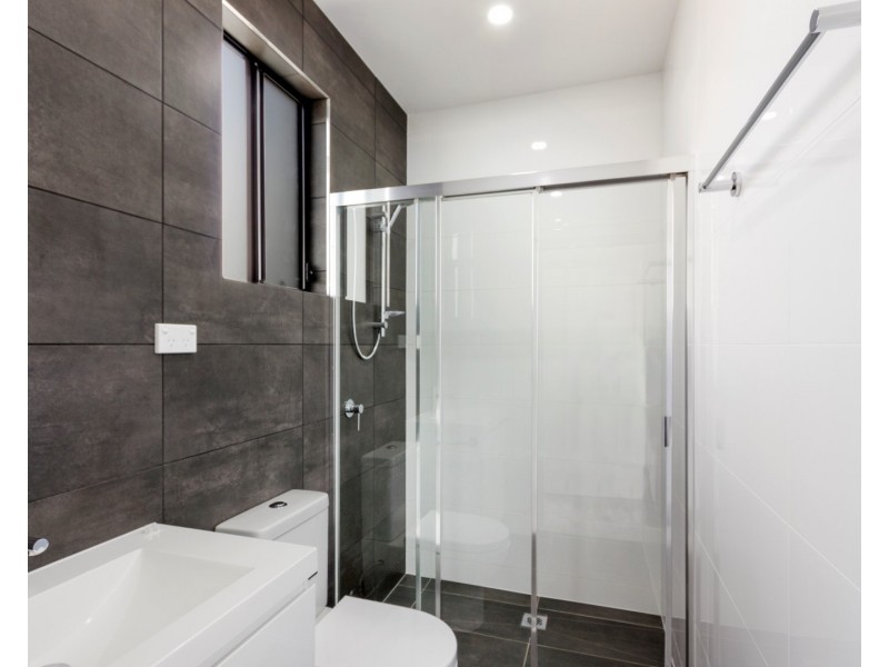 2/6  Crammond Boulevard, Caringbah NSW 2229