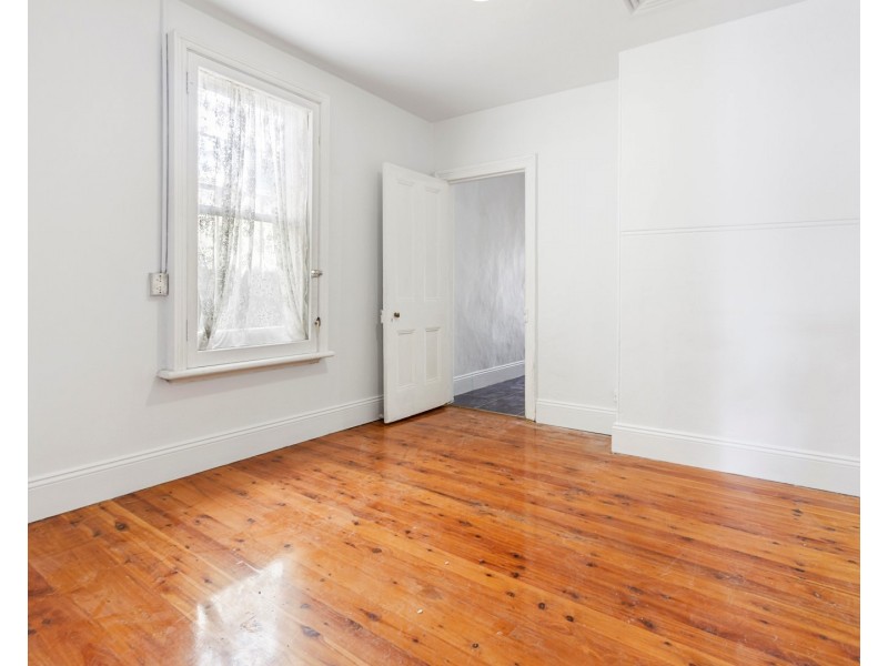 54  George St, Sydenham NSW 2044