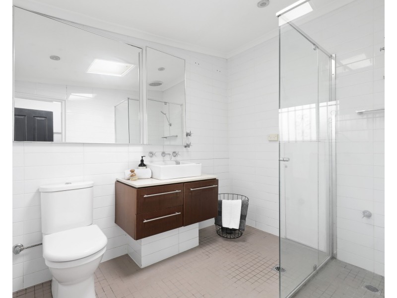 22 Whitehorse Street, Newtown NSW 2042