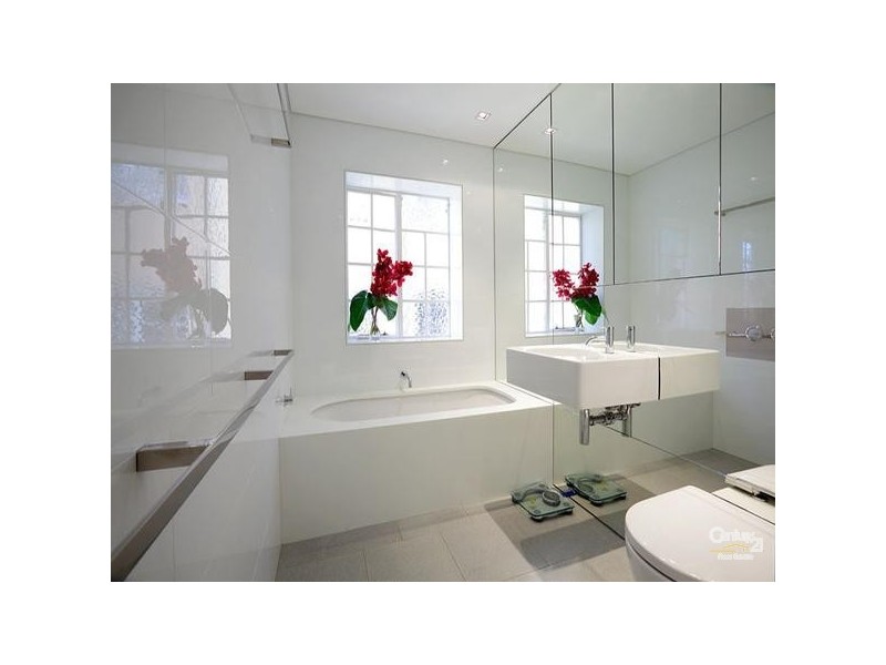 4 Ithaca Rd, Elizabeth Bay NSW 2011