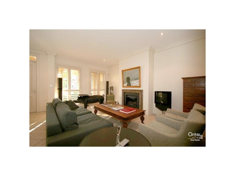 111 Blues Point Rd, Mcmahons Point NSW 2060