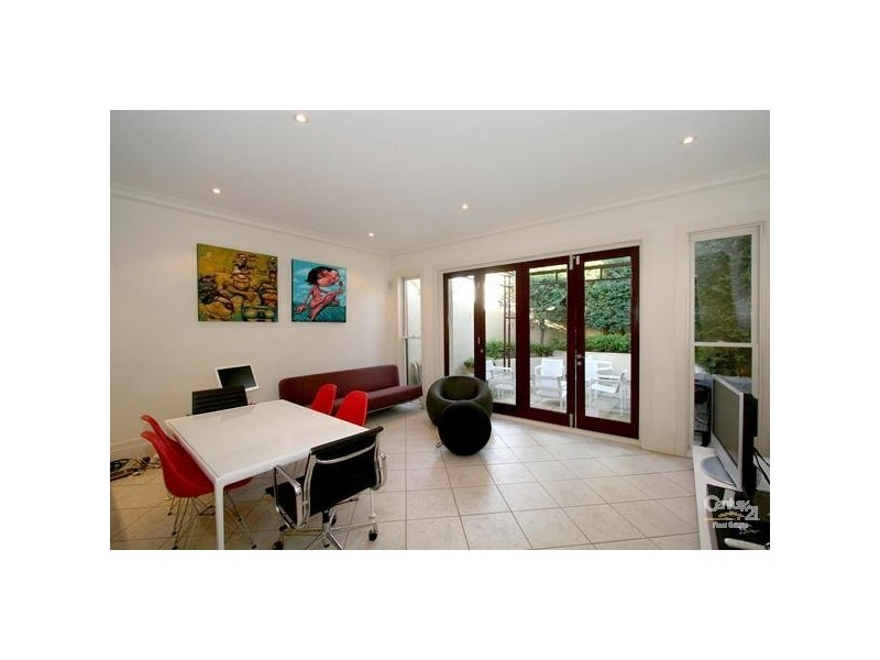 111 Blues Point Rd, Mcmahons Point NSW 2060