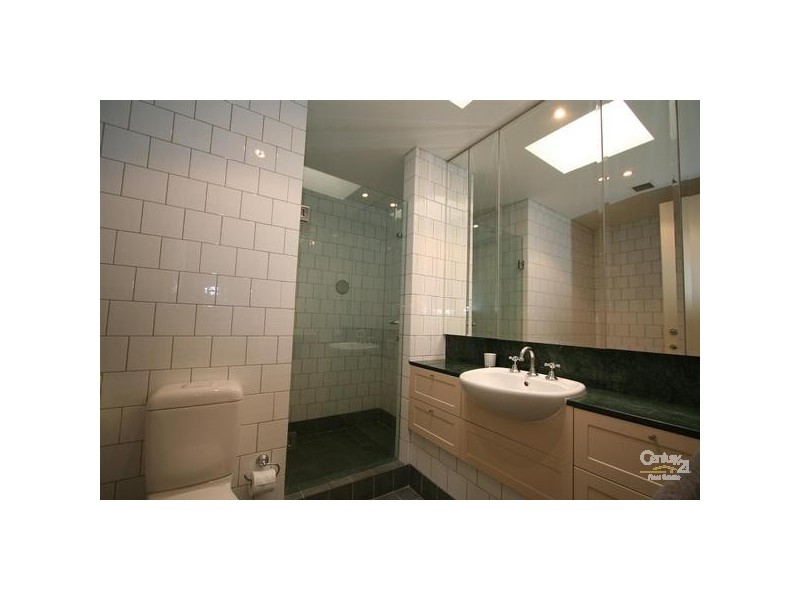 111 Blues Point Rd, Mcmahons Point NSW 2060