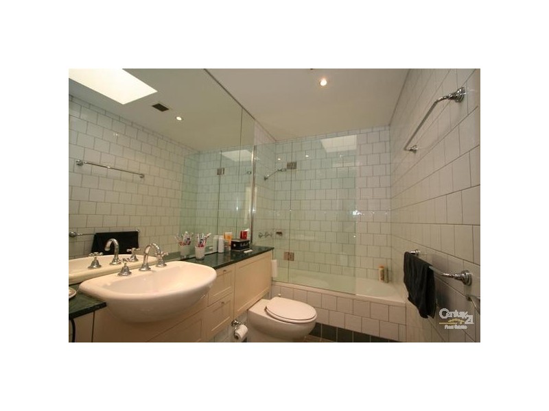 111 Blues Point Rd, Mcmahons Point NSW 2060