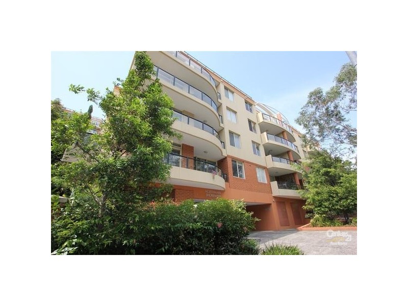 47 Lithgow St, St Leonards NSW 2065