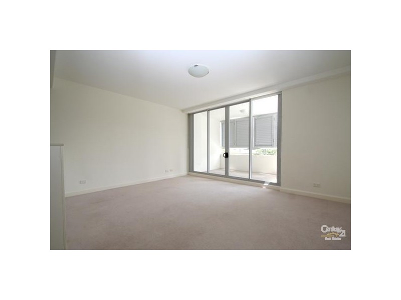 7 Shoreline Dr, Rhodes NSW 2138